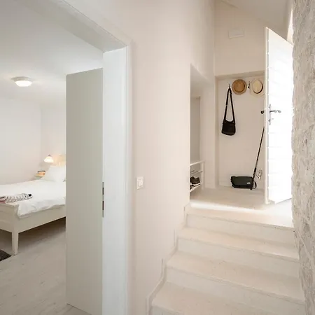Bellevue Apartamento *